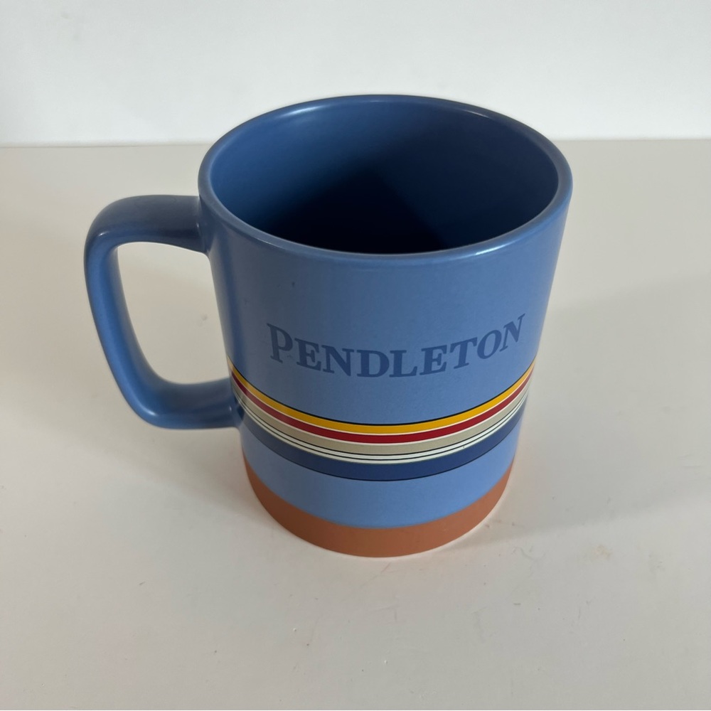 Pendleton Large Mug - Picture 2 of 4